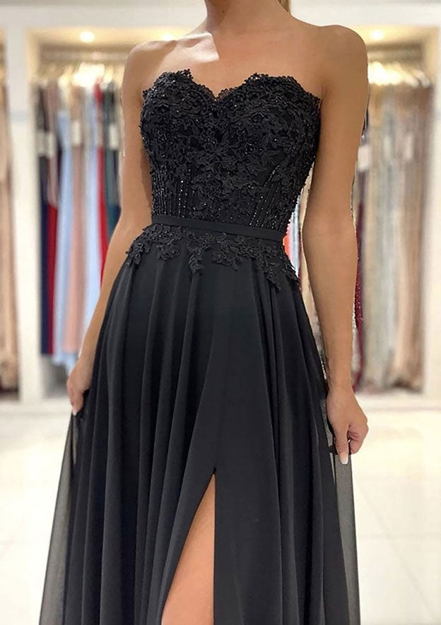 Vestido de fiesta de gasa con escote en forma de corazón y cola larga con abertura y encaje con cuentas